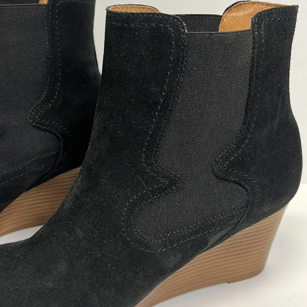 Andre Assous Palmer Black Suede Chelsea Wedge Ankle Booties 9.5